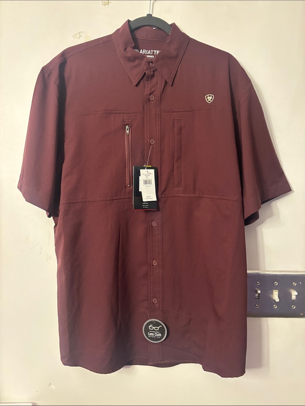 Ariat Men's Short Sleeve Button-Down Shirt - Maroon Medium